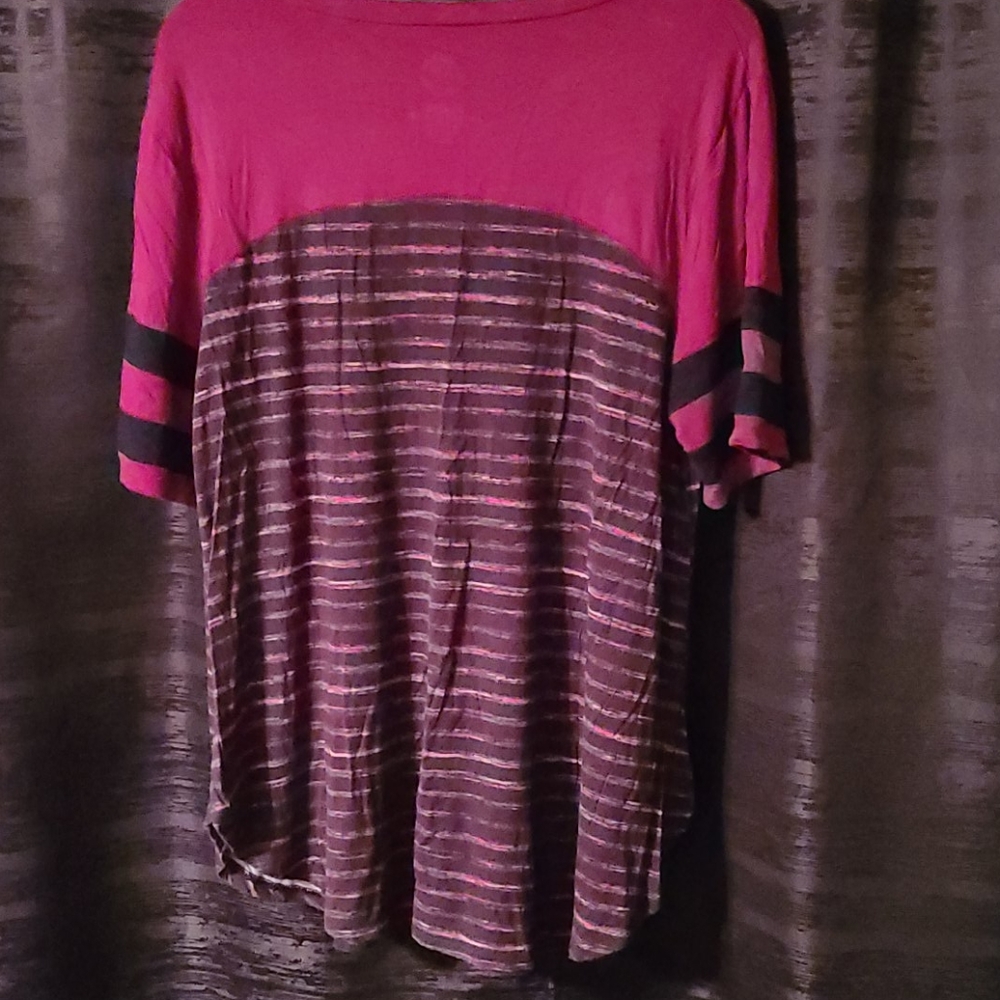 Top - Picture 2 of 2